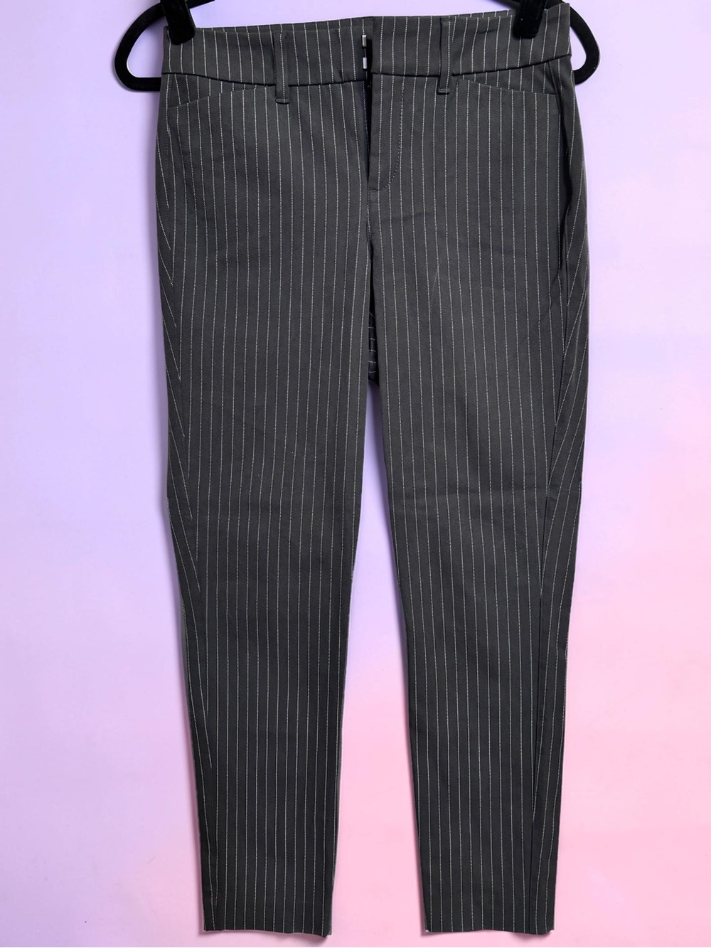Old Navy Dark Gray Pinstripe “Pixie Skinny”Dress Pants